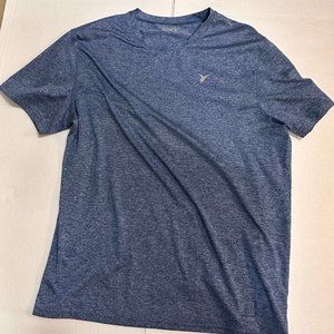 Old Navy Active Go-Dry Mens Shirt